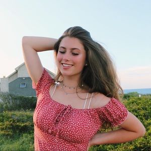 Meet your Posher, Savia